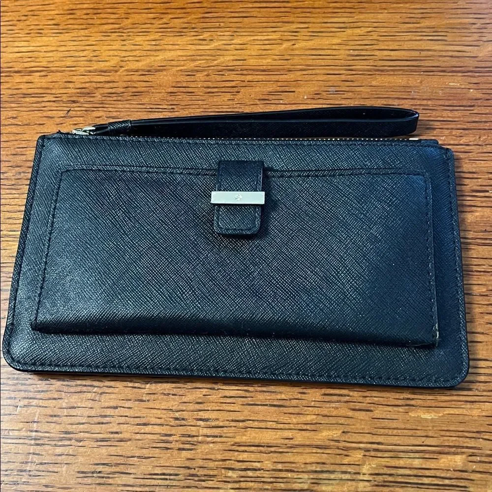 Kate Spade saffiano cross grain black leather wristlet wallet with gold tone